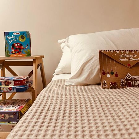 2 Bedroom Apt - Live Like A Local In Kolonaki Афины Экстерьер фото