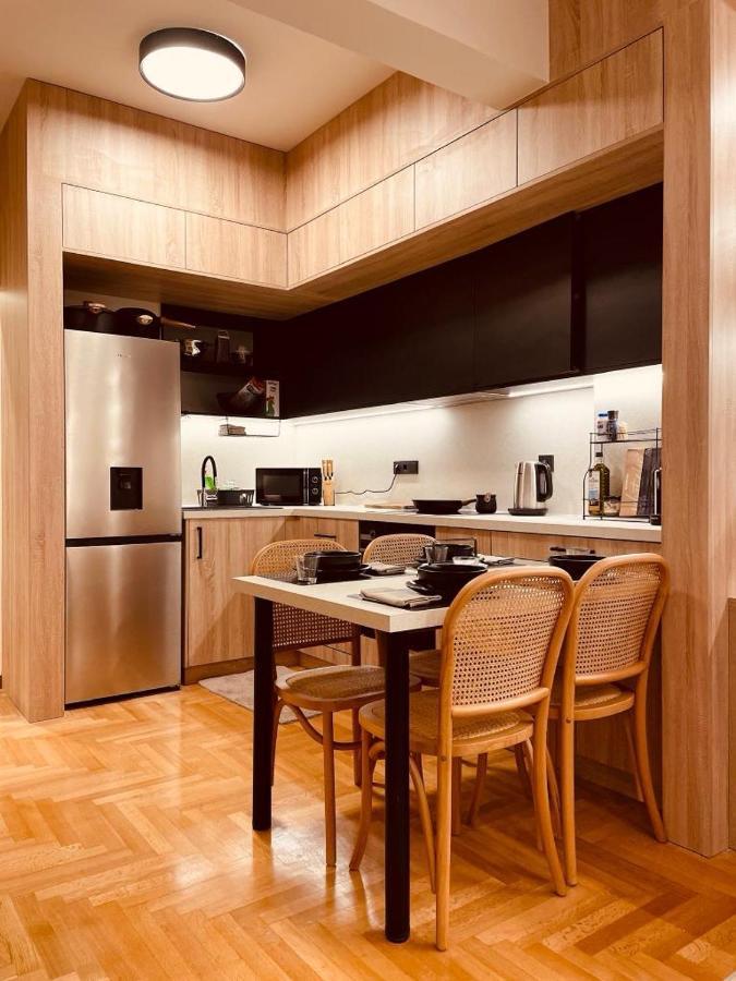 2 Bedroom Apt - Live Like A Local In Kolonaki Афины Экстерьер фото